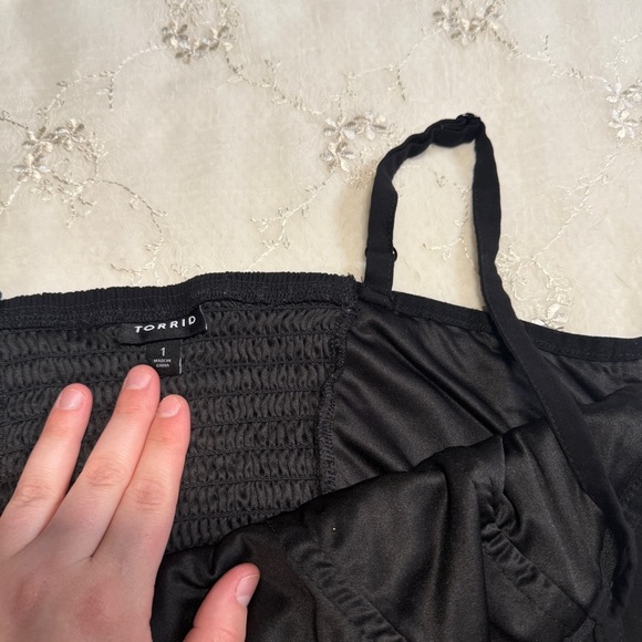 Torrid Black Corset Style Crop Top – Size 1X - Picture 3 of 3
